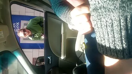 אין בחור, אתה יכול סרטי פורנו חינם לתת לכל חבר בכוס.