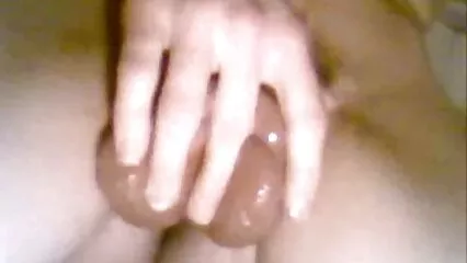 אתה לא תאמין, התחת מוכן. שדיים סקסיים