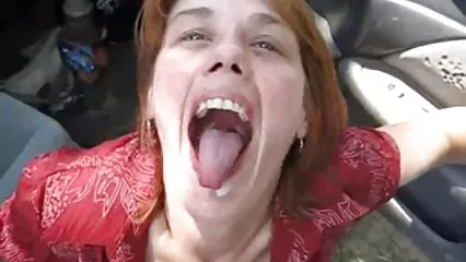 אין חברות לשעבר. בחורה כוסית ערומה