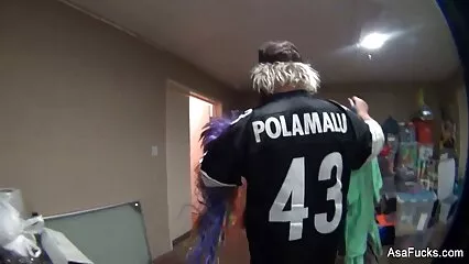 כך נולדים אתרי פורנו לצפייה ישירה אלופים.